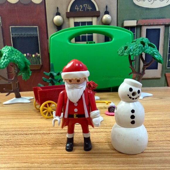 Playmobil Container with Loose Christmas Santa Clause Snowman Trees - Picture 3 of 7